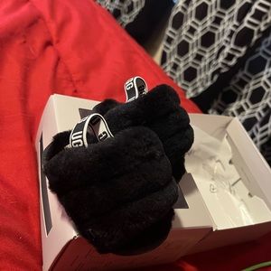 New in box never worn Ugg baby slides
